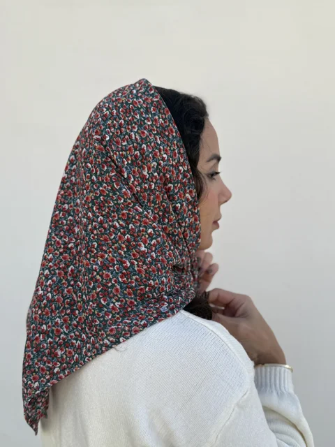 سبز گل قرمز